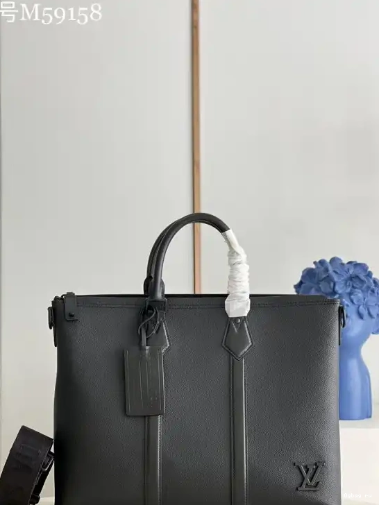 LOCK VUITTON IT LOUIS TOTE 0630